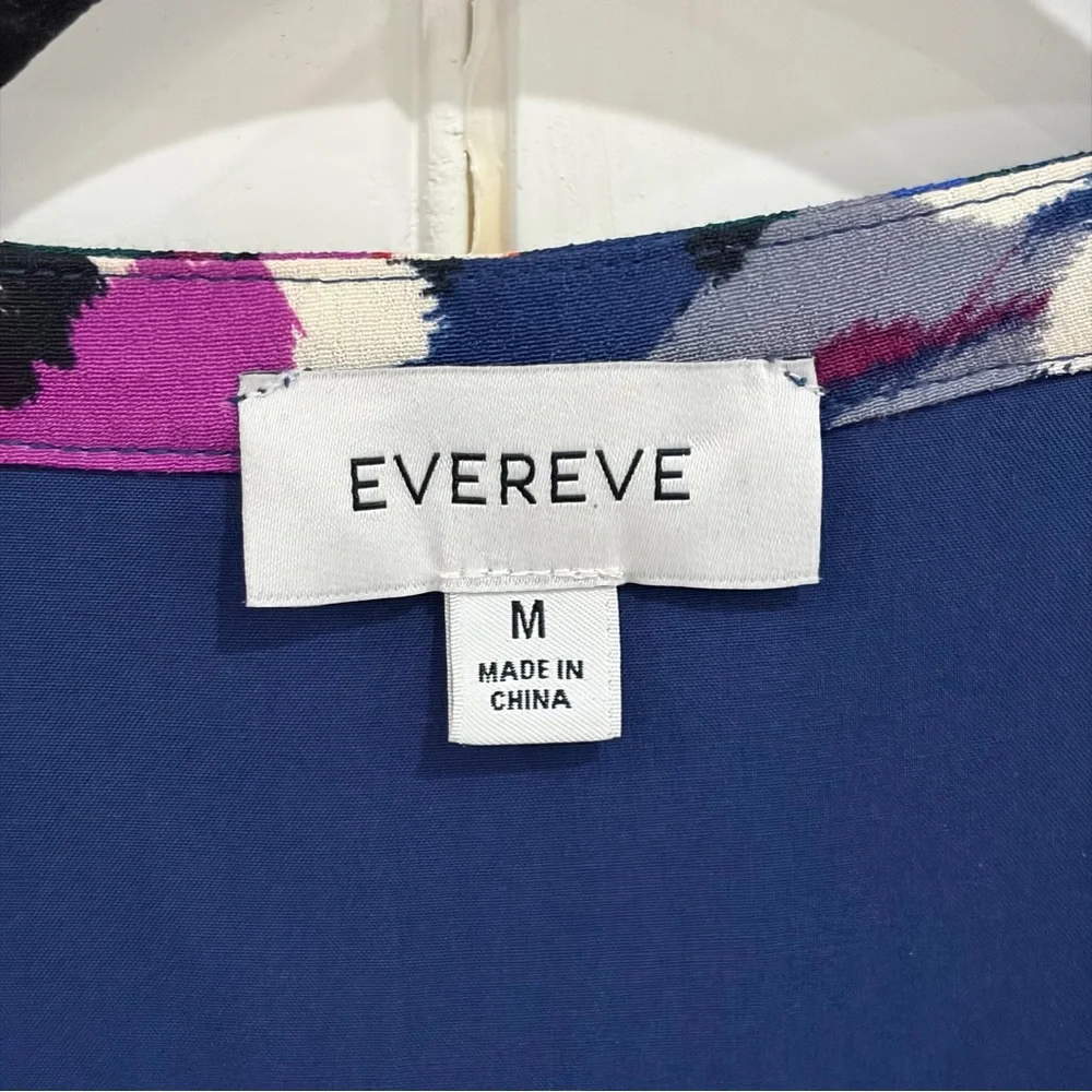 Evereve Hadley Romper in Abstract Floral - Picture 4 of 4